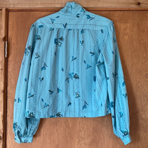 Vintage Neck Bow Blouse - Picture 8 of 10